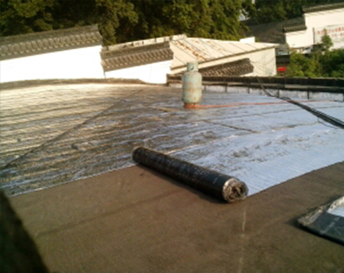 西平屋顶防水